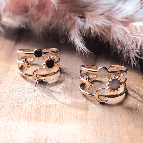 Bague 3 Rangs Dorée – Étoile, Soleil, Lune avec Détails Noirs ou Blanc