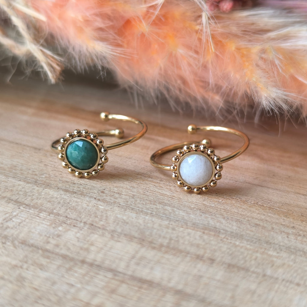 Bague en acier inoxydable et pierre naturelle – Jade blanc ou Jade africain