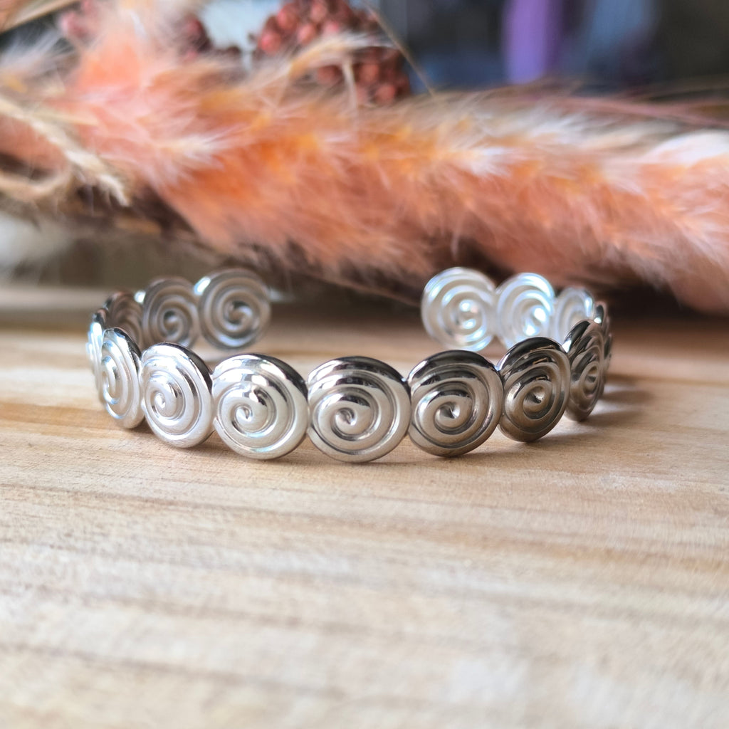 Bracelet jonc ouvert spirale en acier inoxydable argenté – Inspiration coquillage