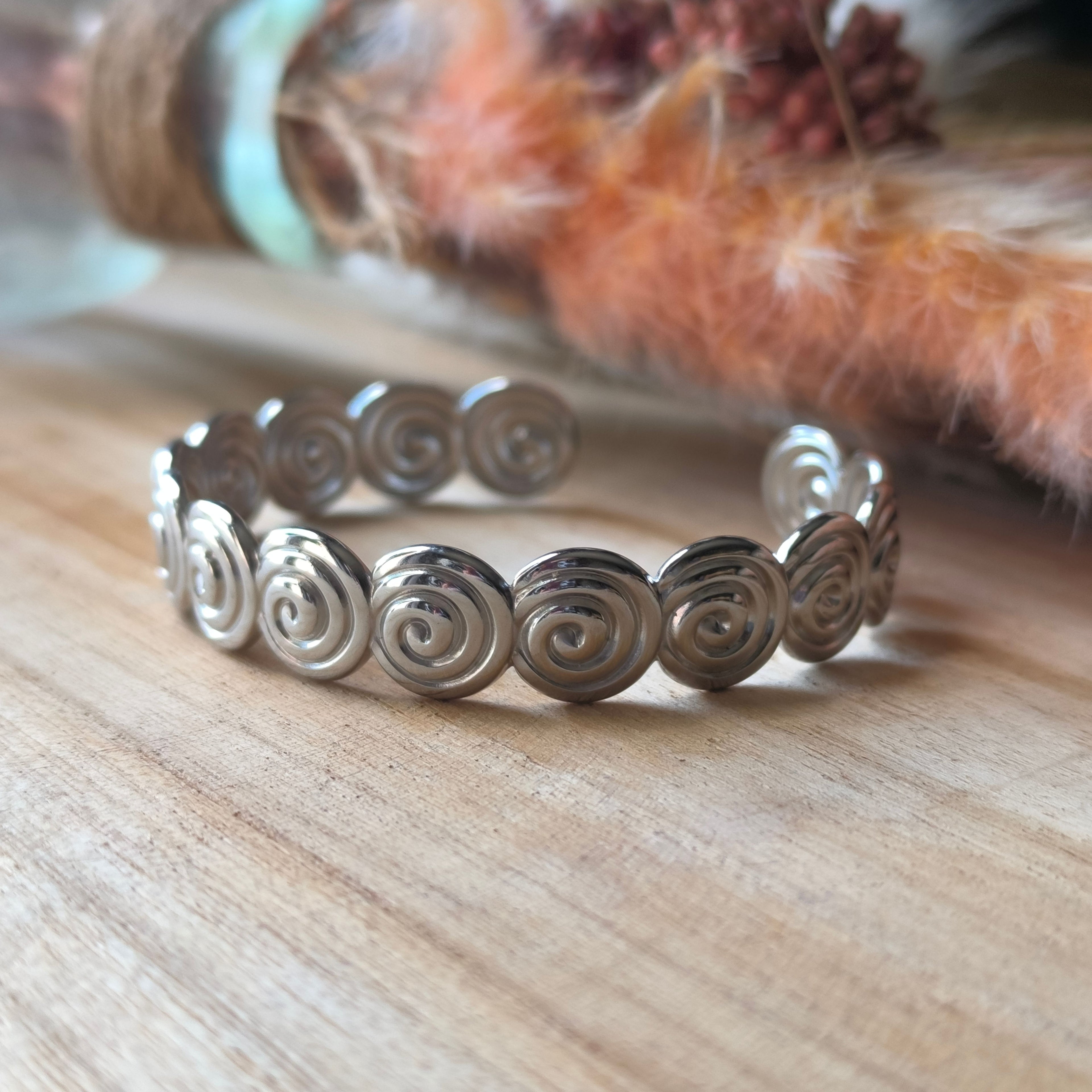 Bracelet jonc ouvert spirale en acier inoxydable argenté – Inspiration coquillage