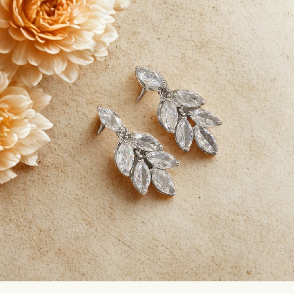 Boucles d’Oreilles Pendantes Argentées en Acier Inoxydable – Élégantes et Discrètes