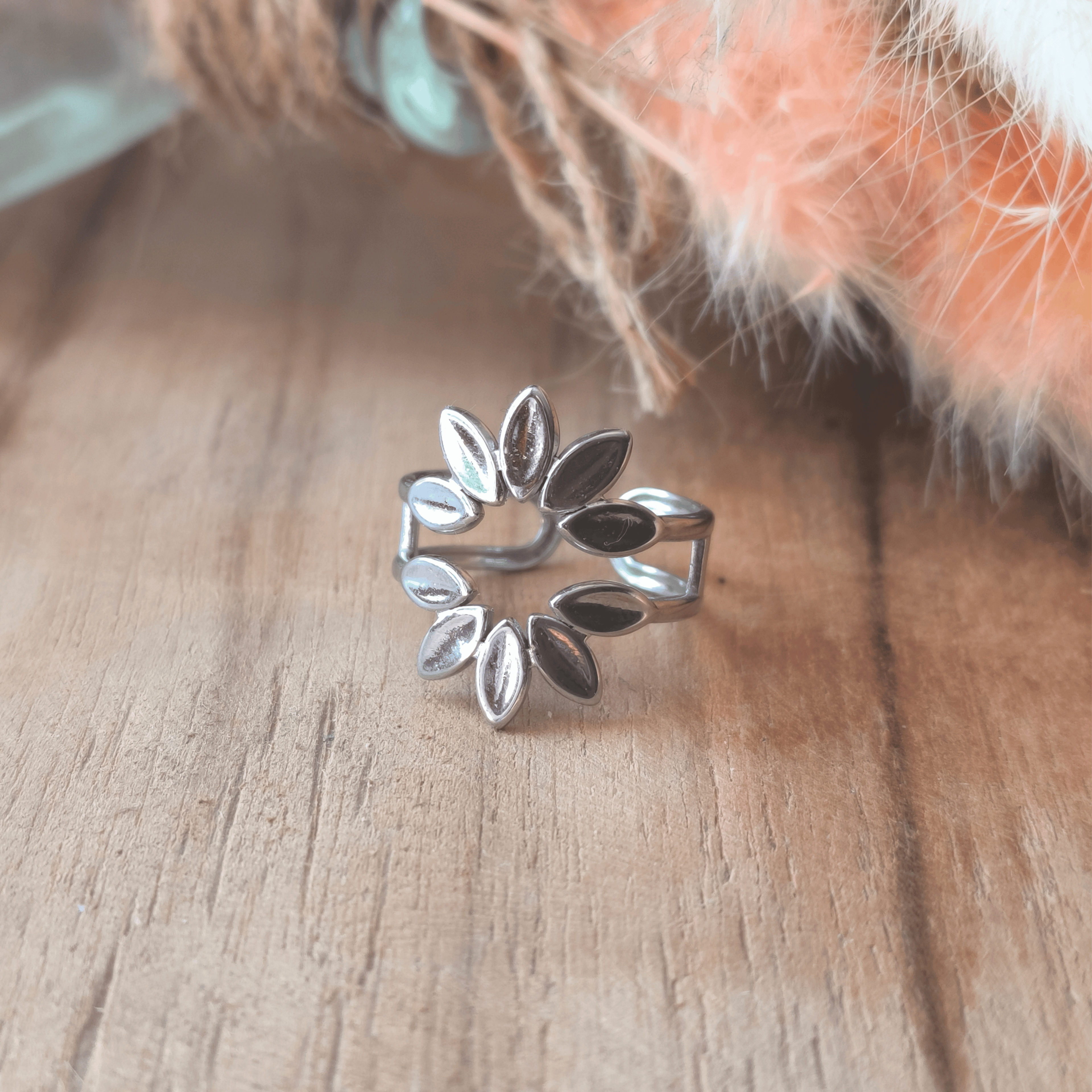 Bague Réglable Feuillage en Acier Inoxydable Argenté