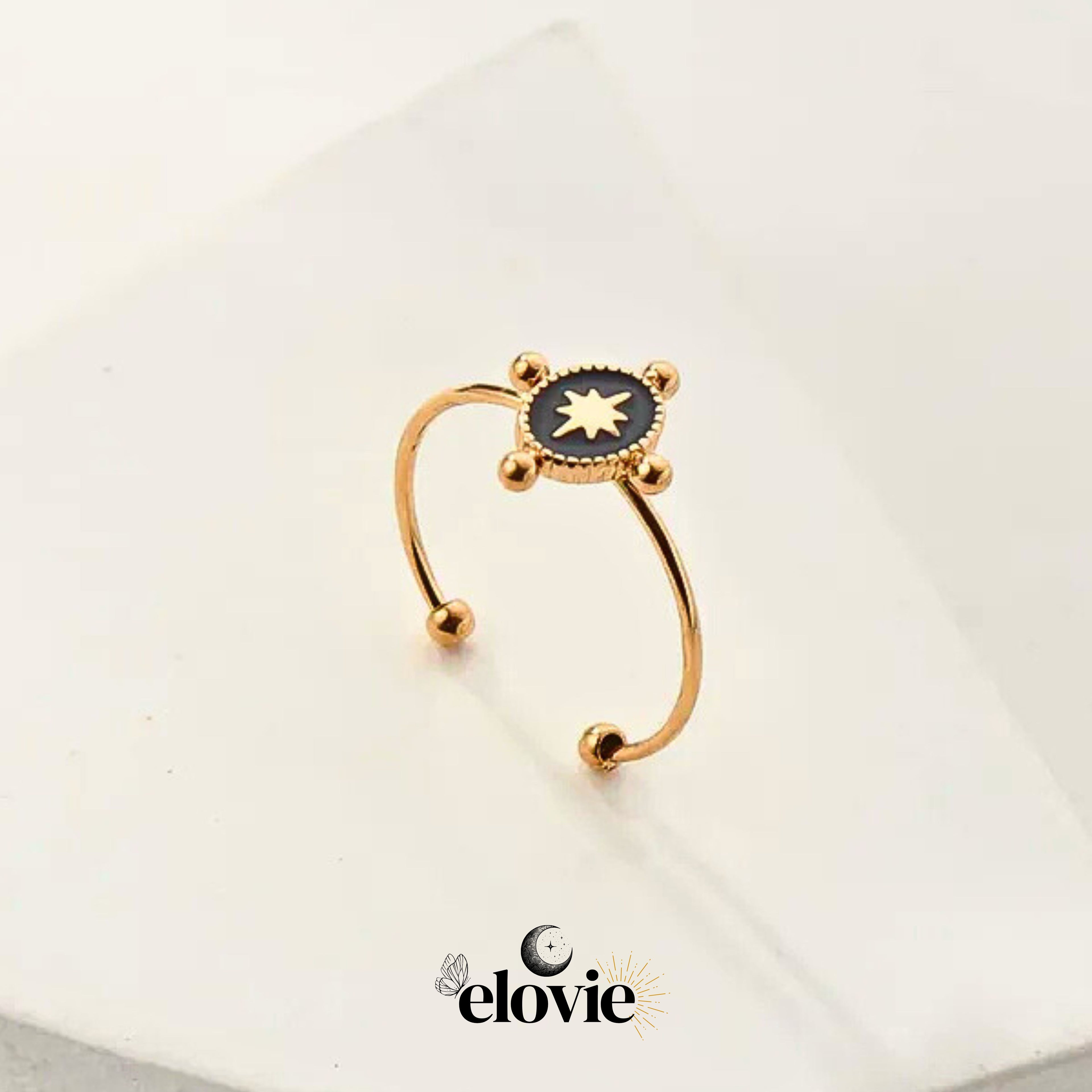 Bague fine réglable en acier inoxydable – Étoile sur le dessus et intérieur noir