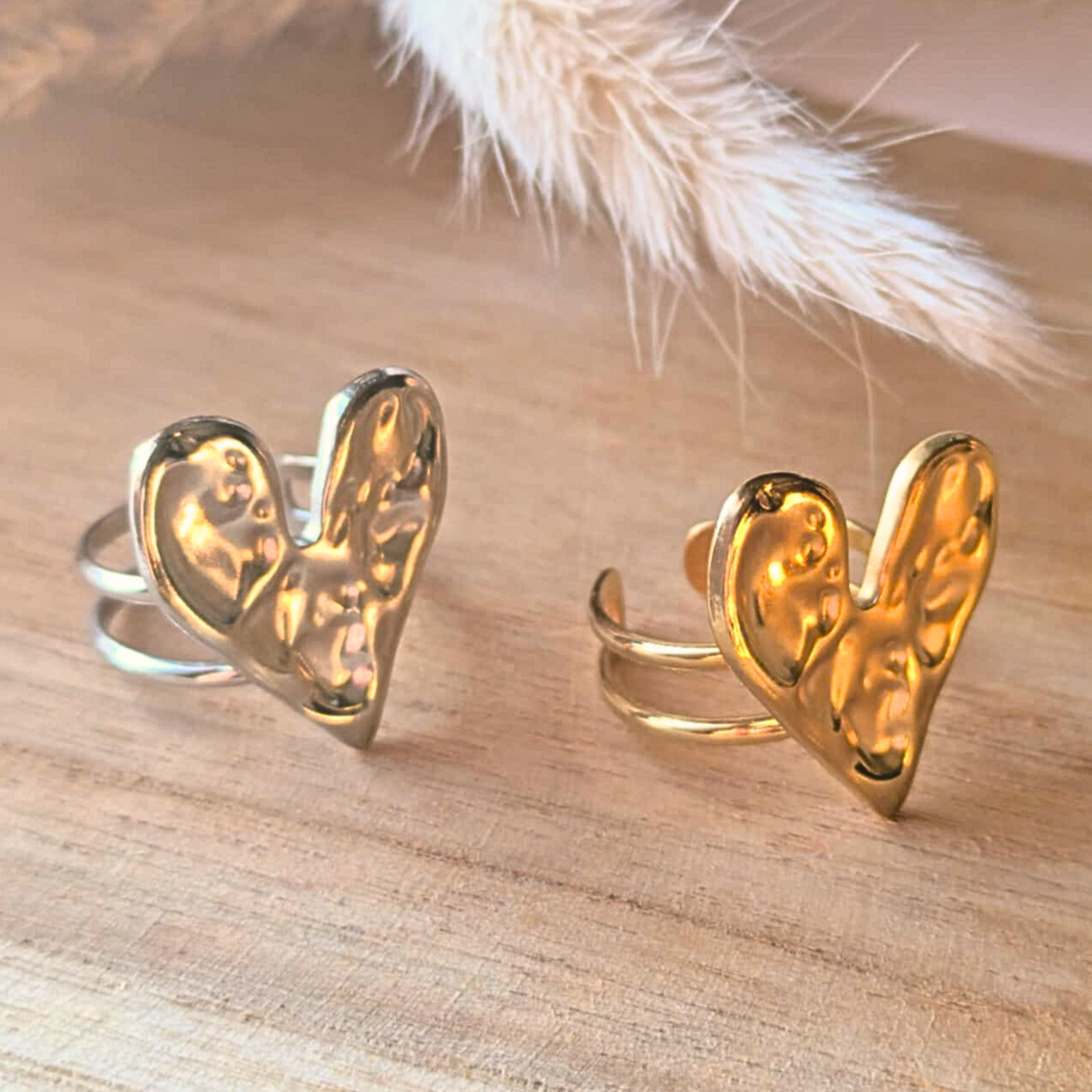 Bague double anneau avec cœur martelé – acier inoxydable