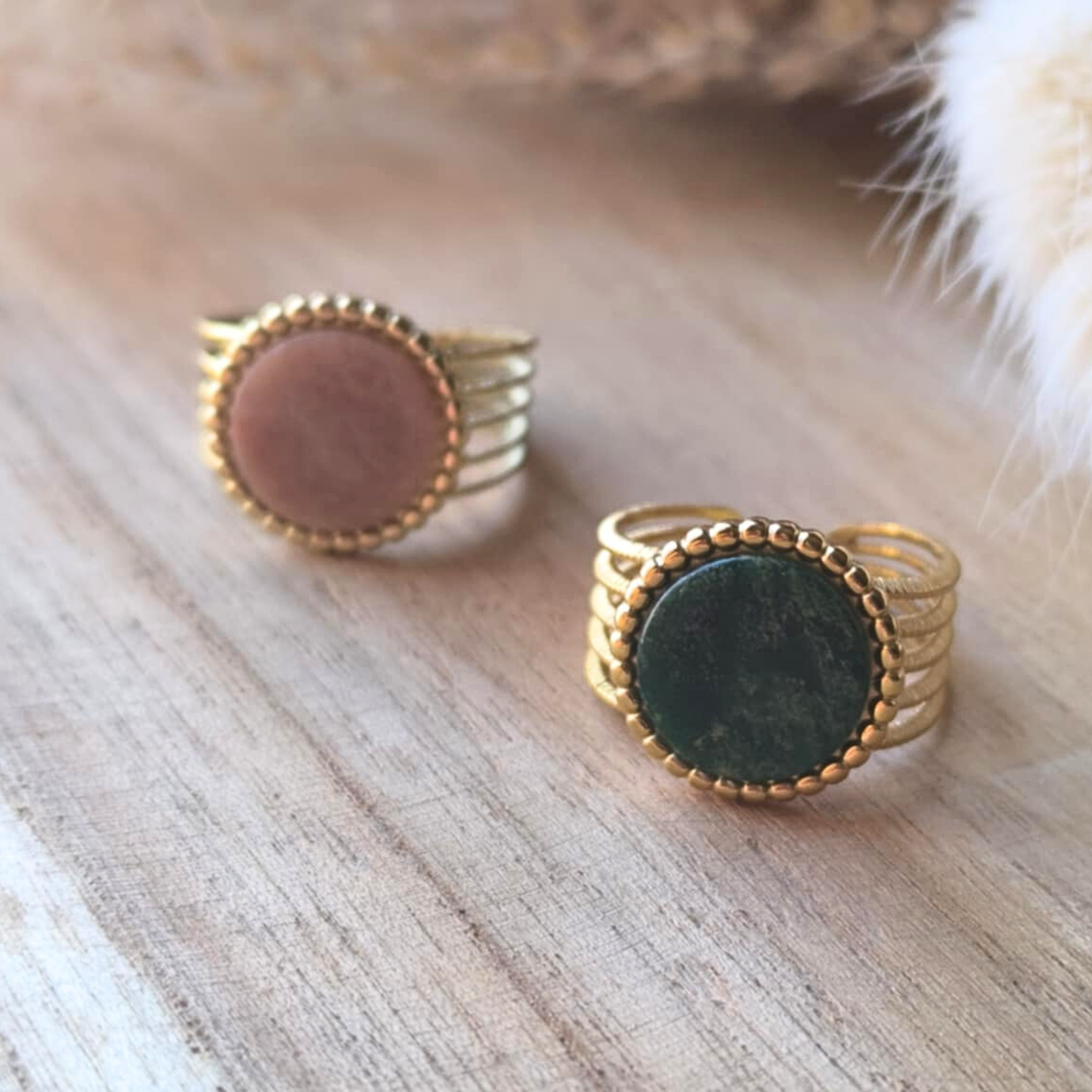 Bague cabochon rond – acier inoxydable avec pierre naturelle