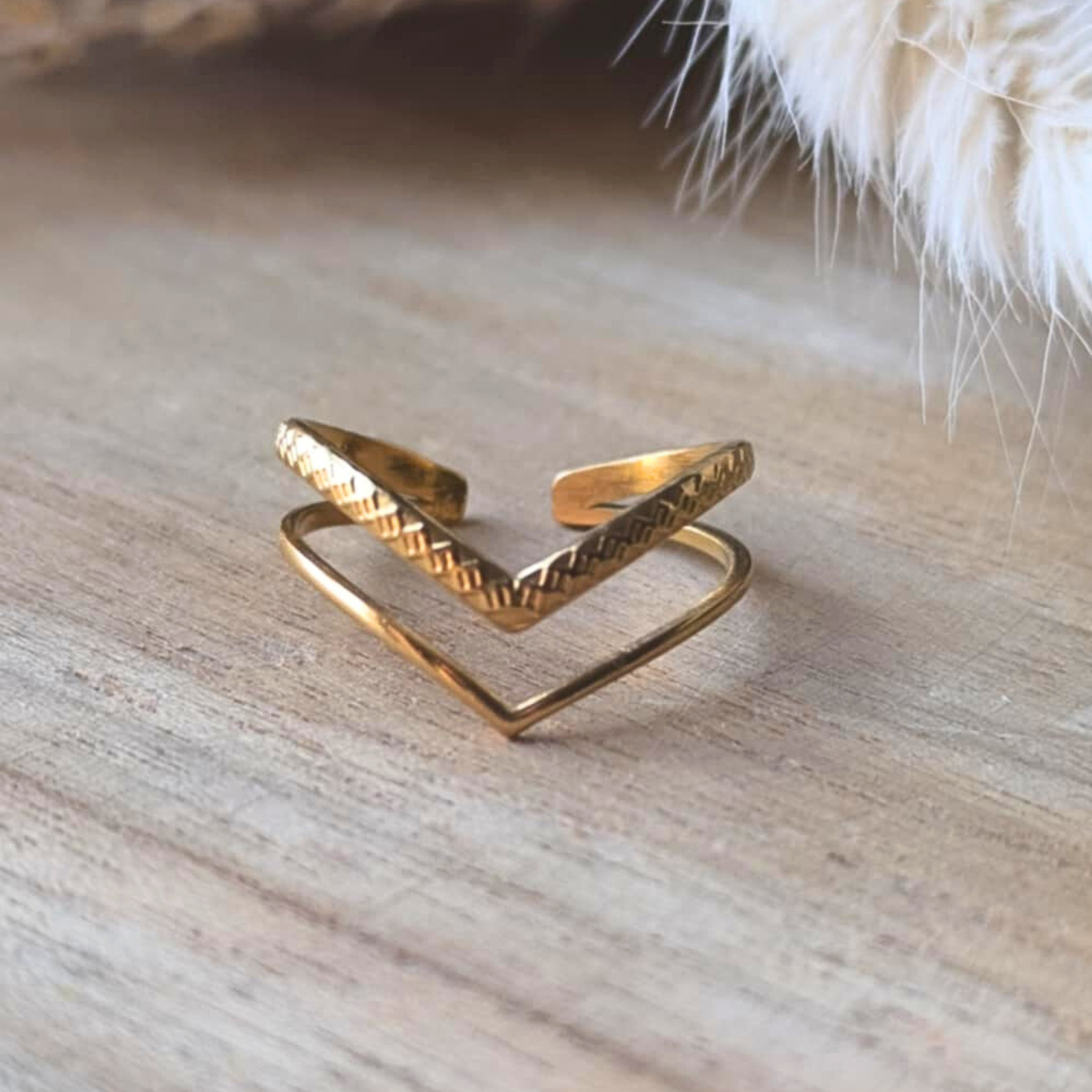 Bague deux rangs en acier inoxydable avec un rang martelé