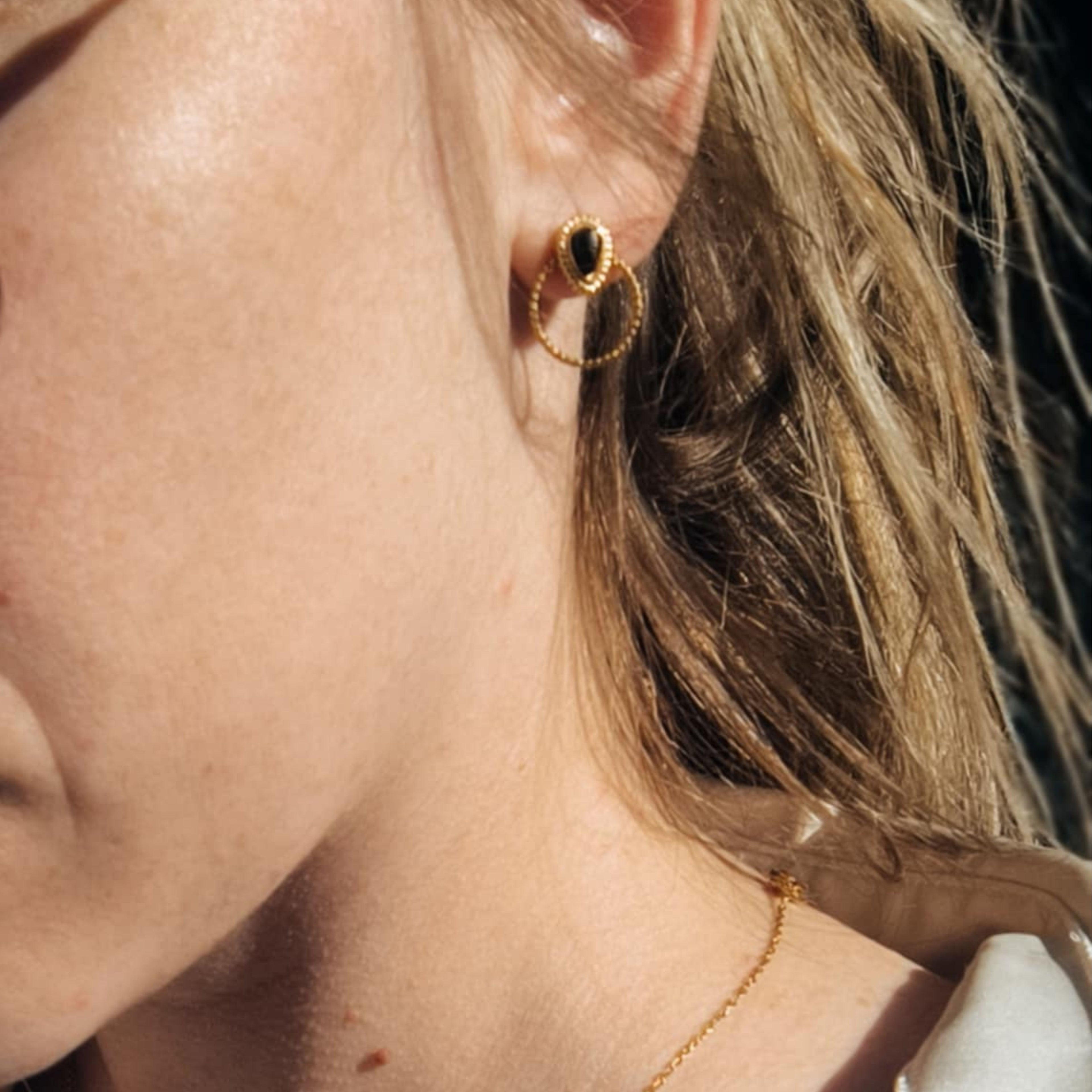Boucles d’Oreilles Goutte avec Pierre Naturelle - Cercle Martelé
