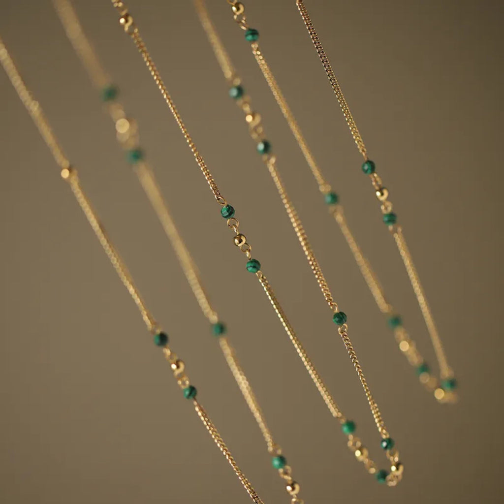Collier en Acier Inoxydable avec Perles Naturelles de Malachite – Bijou Élégant et Protecteur