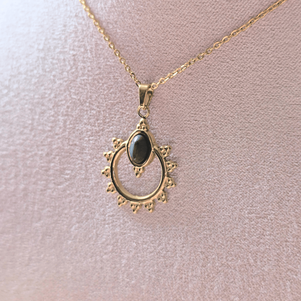 Collier Pierre centrale