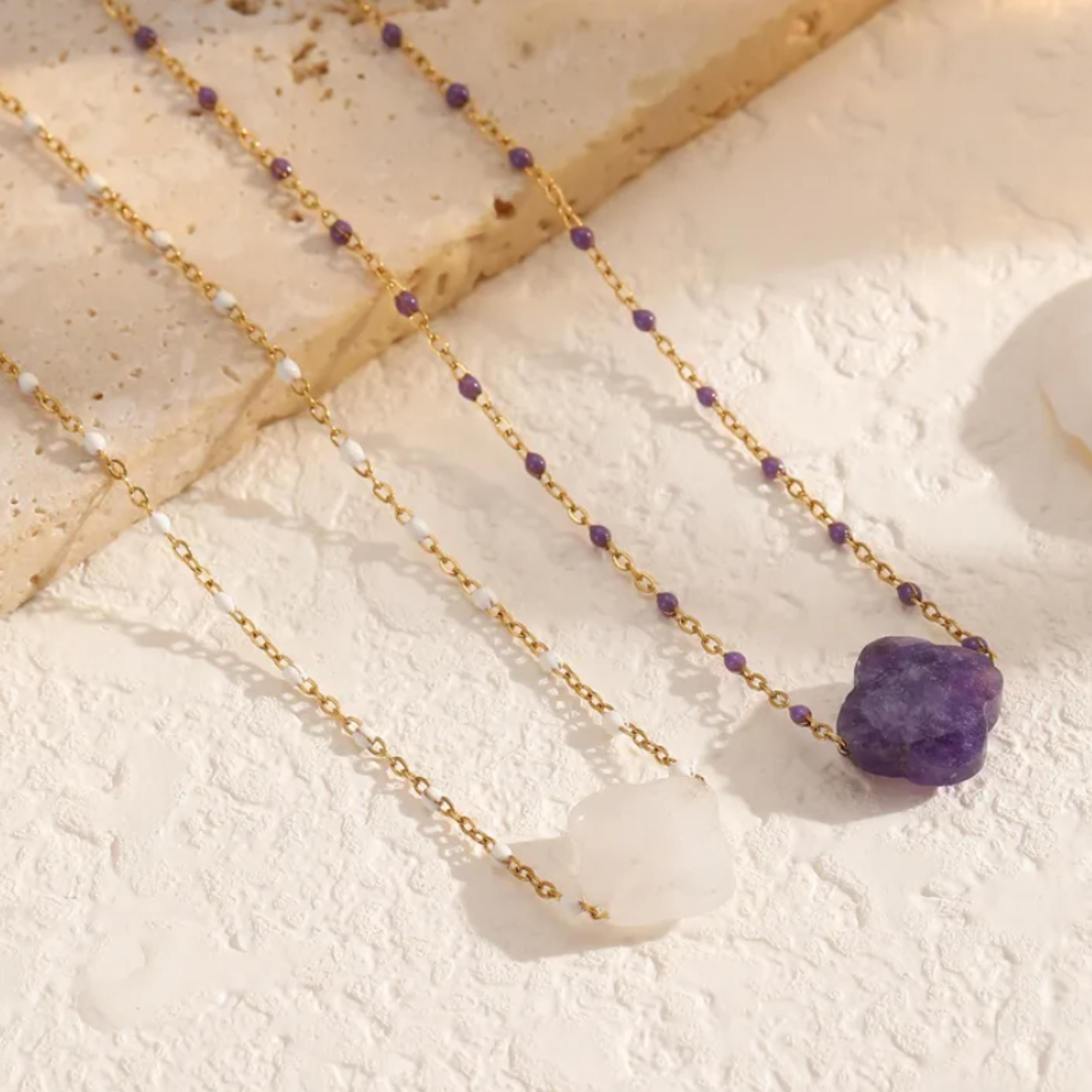 Collier chaîne en acier inoxydable avec trèfle en pierre naturelle