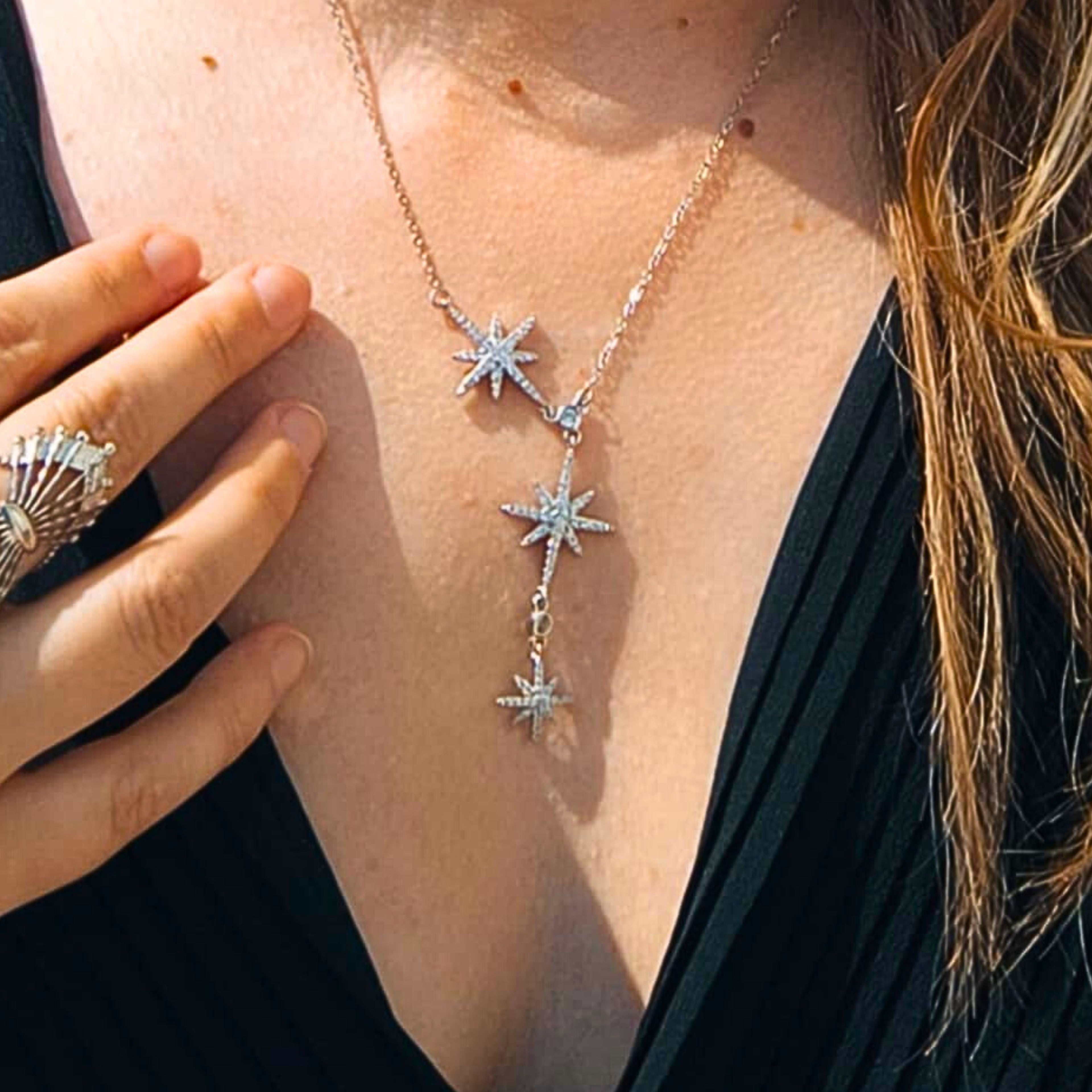 Collier argenté 3 étoiles en acier inoxydable