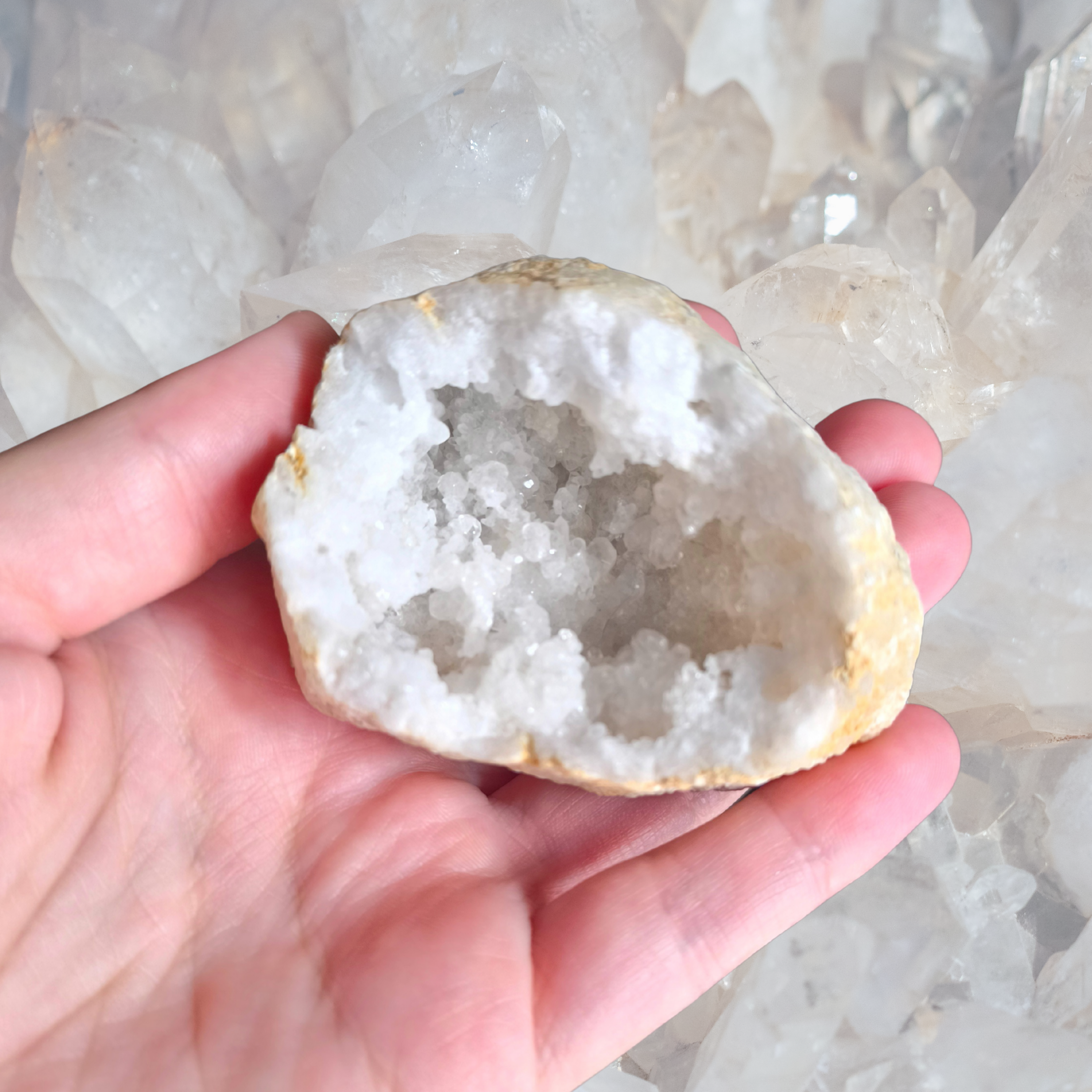 🔮 Géode ouverte en Cristal de Roche