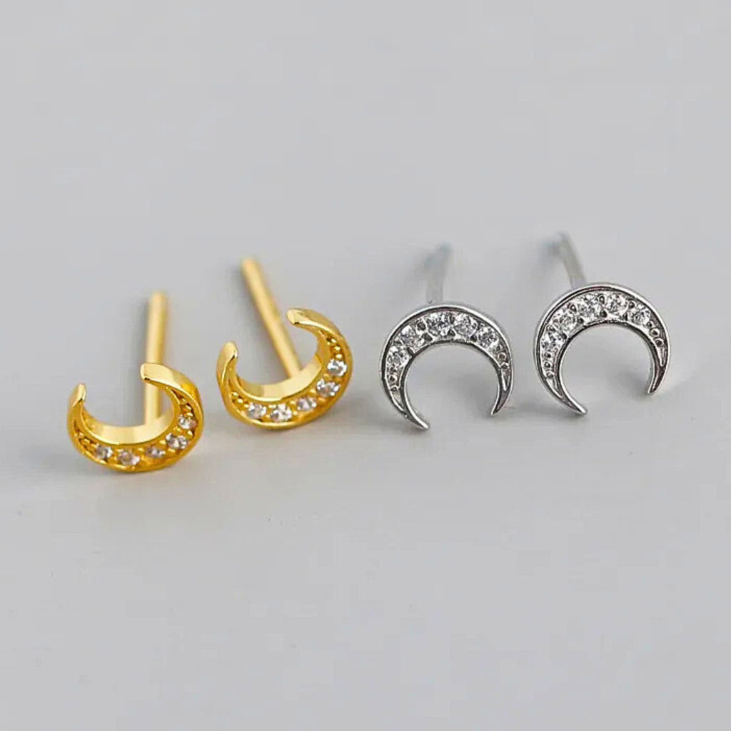 Boucles d’oreilles puces LUNE – Doré ou Argenté avec zircons étincelants